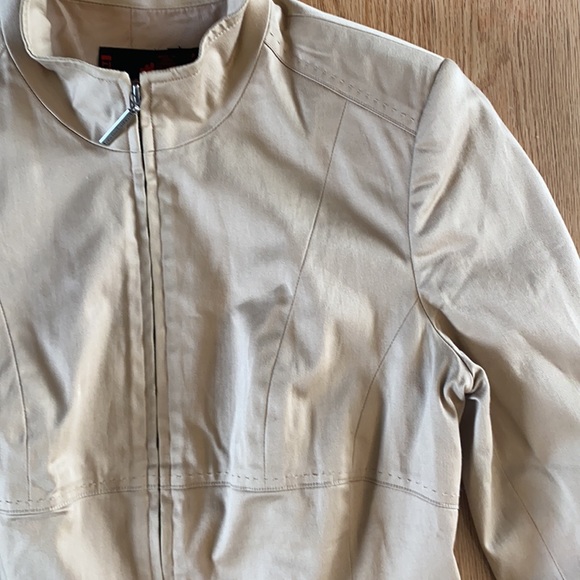 Stretch beige jacket - Picture 3 of 8